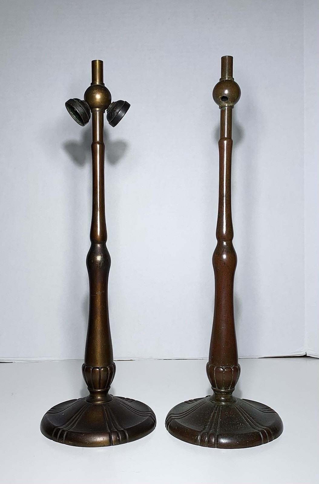 2 HANDEL TABLE LAMP BASES Need Sockets