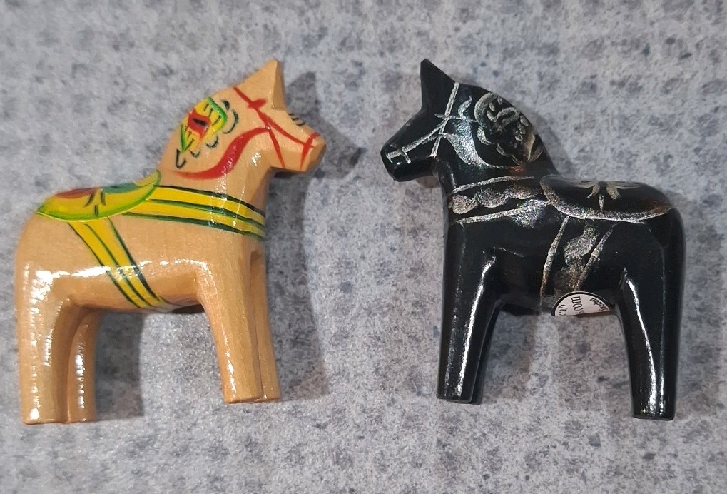 (2) Swedish Dala Horses 2