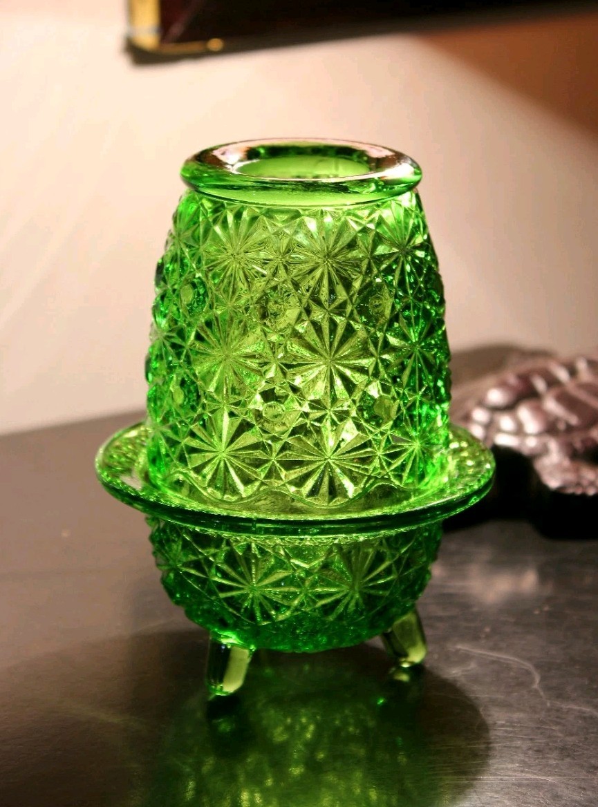 Vintage L.E. Smith Daisy & Button Emerald Green Fairy Lamp Mid Century Modern