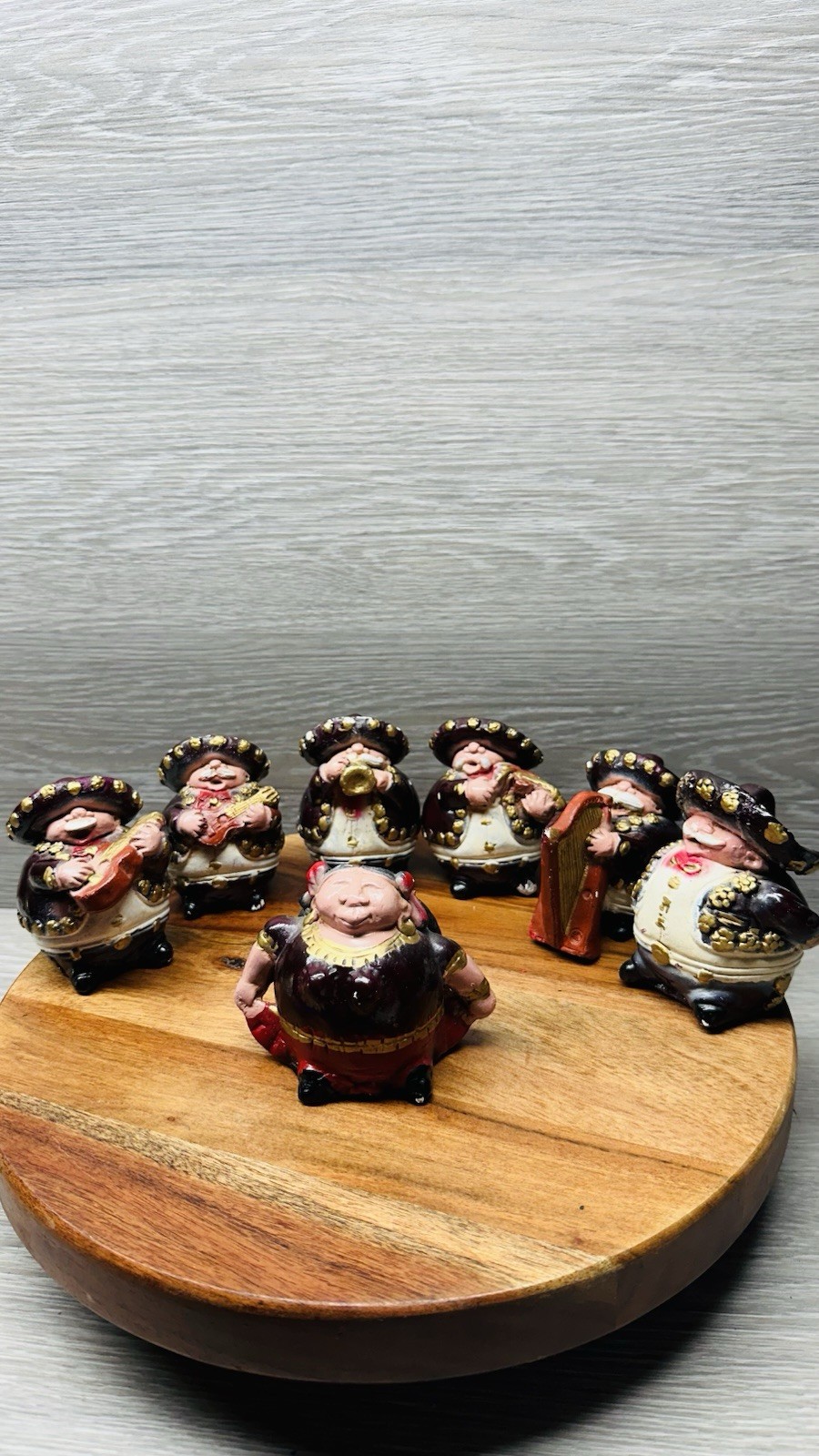 Vintage Mexican Pottery Mariachi Band Figurine Set 7 Piece Purple As-Is Chipped