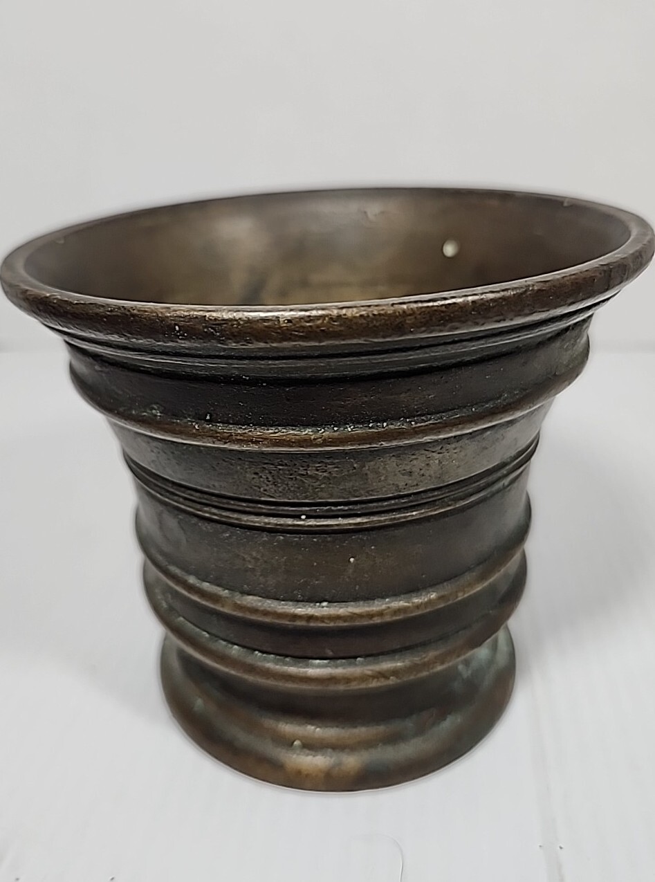 Antique Flemish Metal Mortar 4\