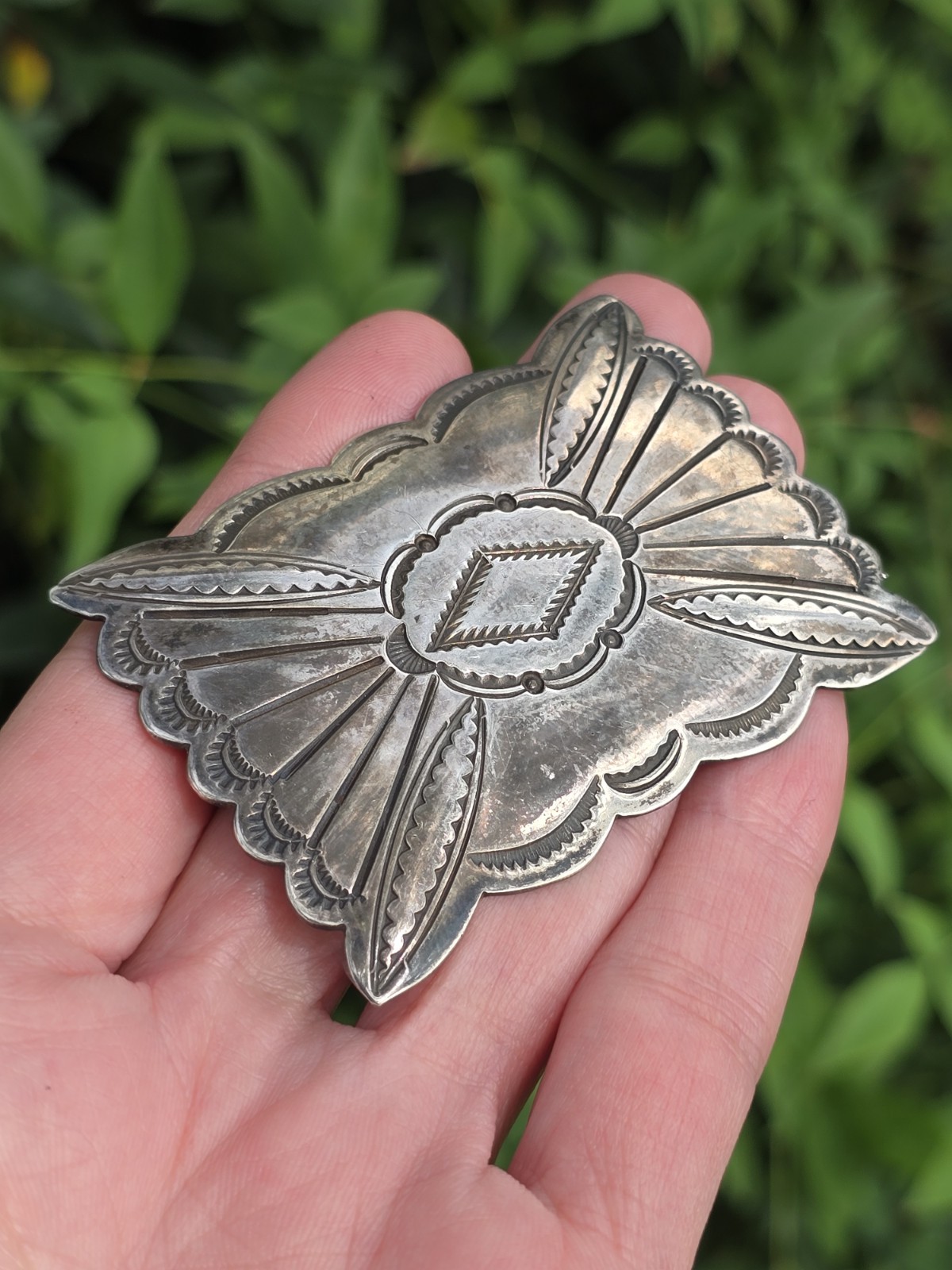 VINTAGE KEWA PUEBLO LORENZO TORTALITA STAMPWORK REPOUSSE STERLING SILVER PIN