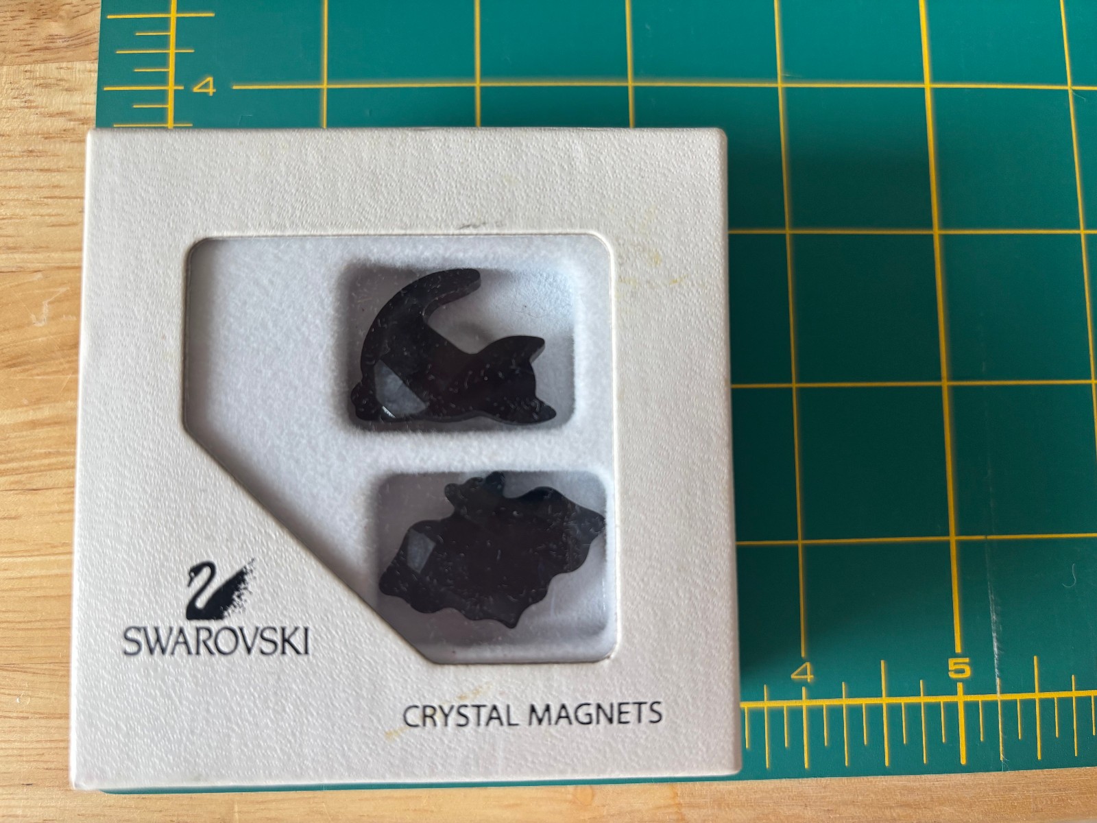 Swarovski Crystal Halloween Black Cat & Bat Magnets Set Of Two HTF