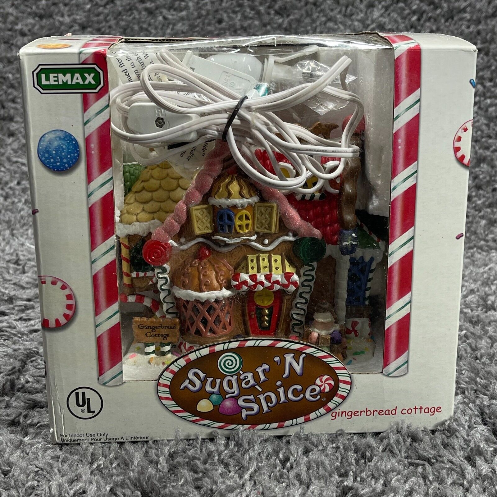 2004 Lemax Sugar N Spice Christmas Porcelain Gingerbread Cottage - New in Box