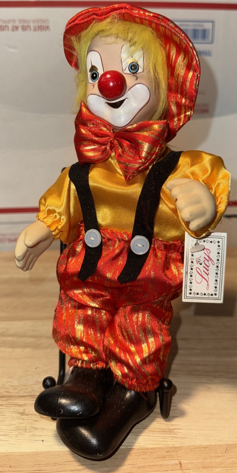 Lucy\'s Porcelain Wind Up Clown Limited Edition Plays Music Head & Tie Move 