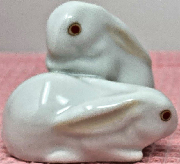 Herend Hand painted White Cuddling Miniature Baby Bunnies EUC