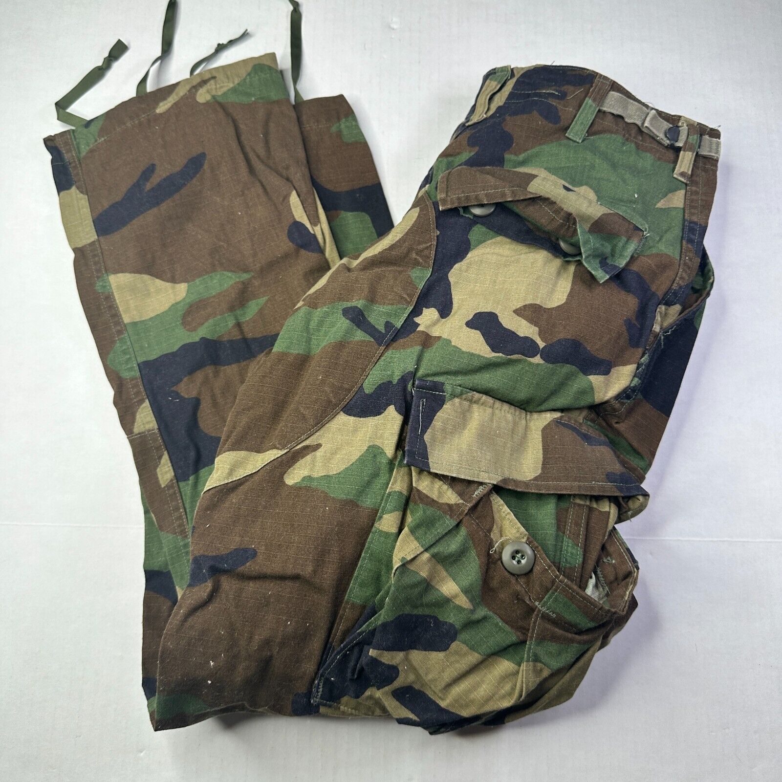 US Military Camo Cargo Pants Size X-Small Short 8415-01-390-8556