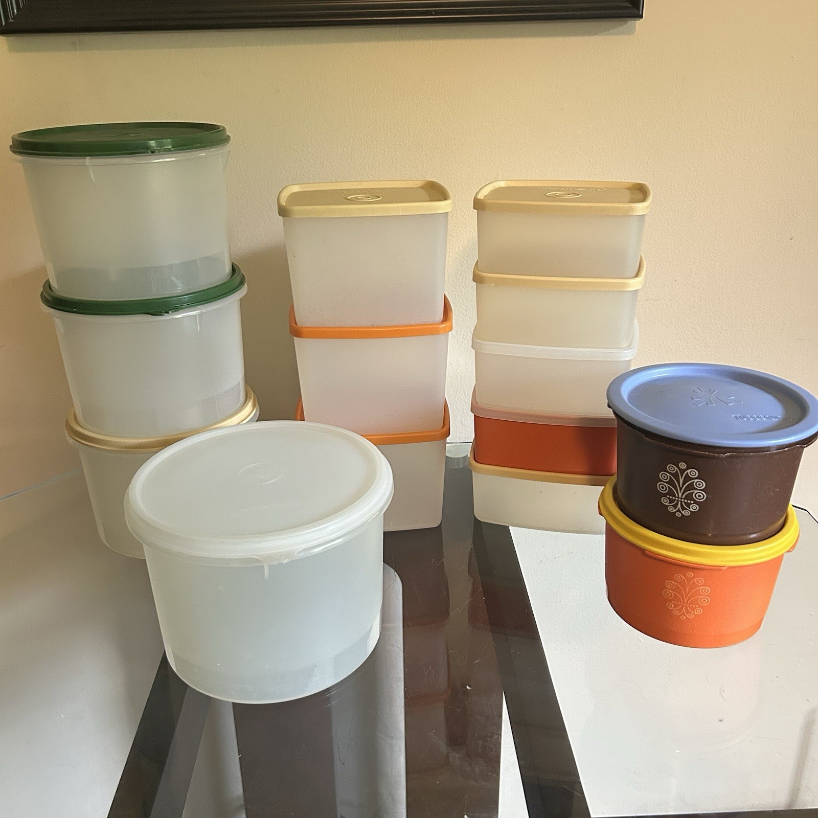 Vintage Tupperware Lot Of 14 Containers And Lids Mismatch Set Tubs Retro Colors Vintage Tupperware Lot Of 14 Containers And Lids Mismatch Set Tubs Retro Colors
