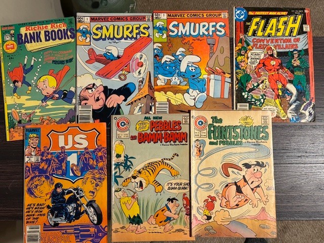 Vintage Comic Book Lot - Flintstones / Flash / Smurfs / Pebbles and Bamm-Bamm