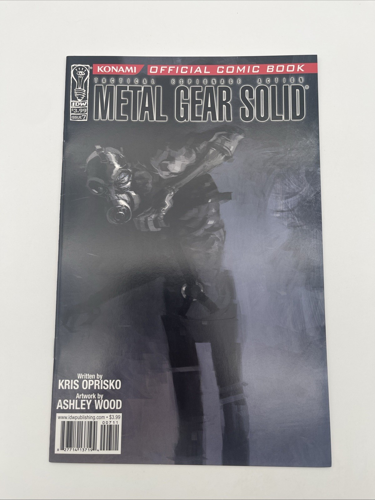 KONAMI METAL GEAR SOLID # 7 IDW COMICS 2005 ASHLEY WOOD ART FIRST PRINTING KONAMI METAL GEAR SOLID # 7 IDW COMICS 2005 ASHLEY WOOD ART FIRST PRINTING