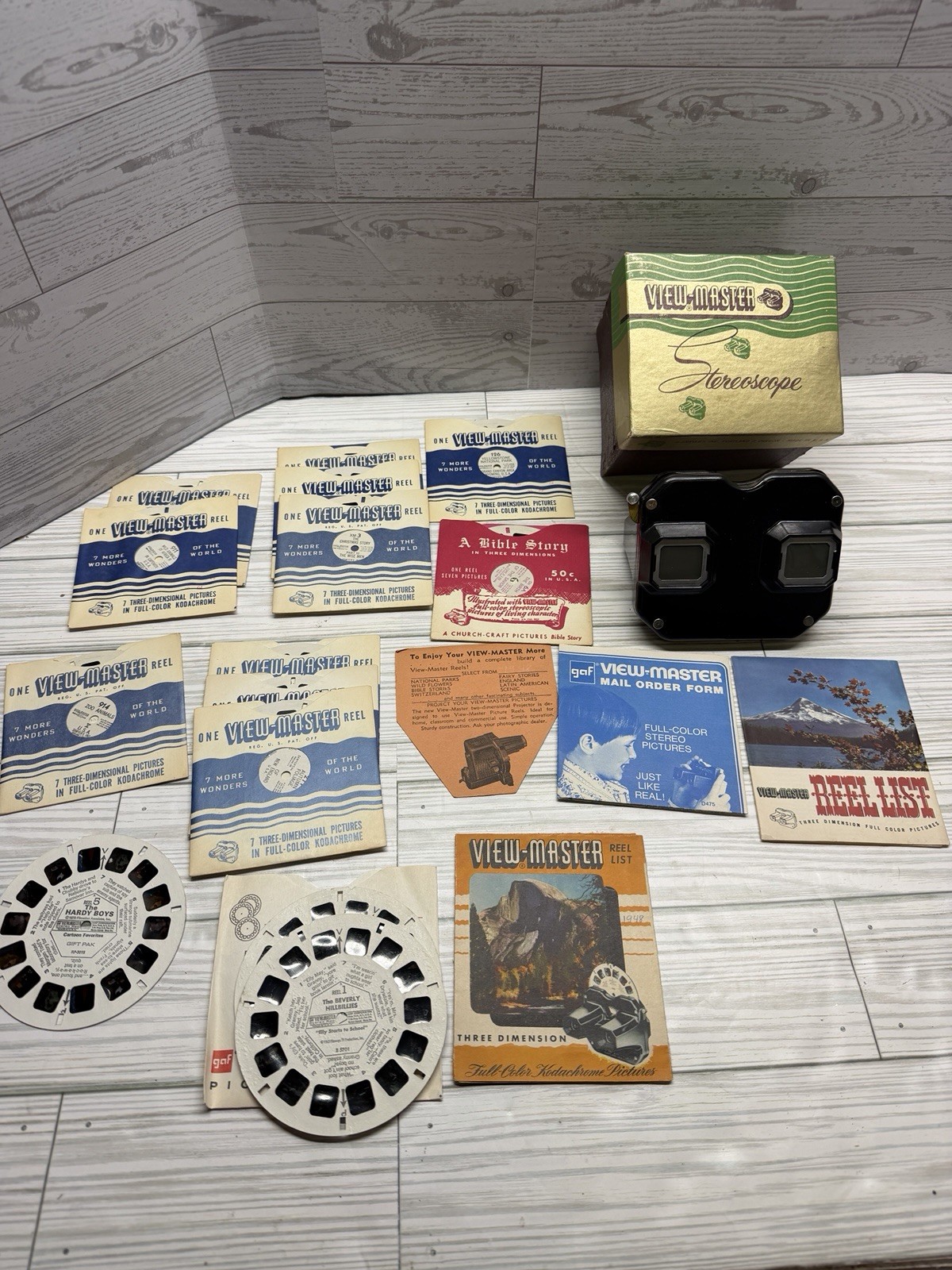 VINTAGE SAWYER'S VIEWS MASTER 14 DISCS, ANIMALS, HARDY BOYS, BEVERLY HILLBILLIES VINTAGE SAWYER'S VIEWS MASTER 14 DISCS, ANIMALS, HARDY BOYS, BEVERLY HILLBILLIES