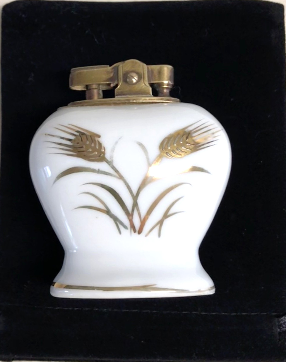 Antique Canadian An Enterprise Exclusive Toronto Bone China Table Lighter RARE