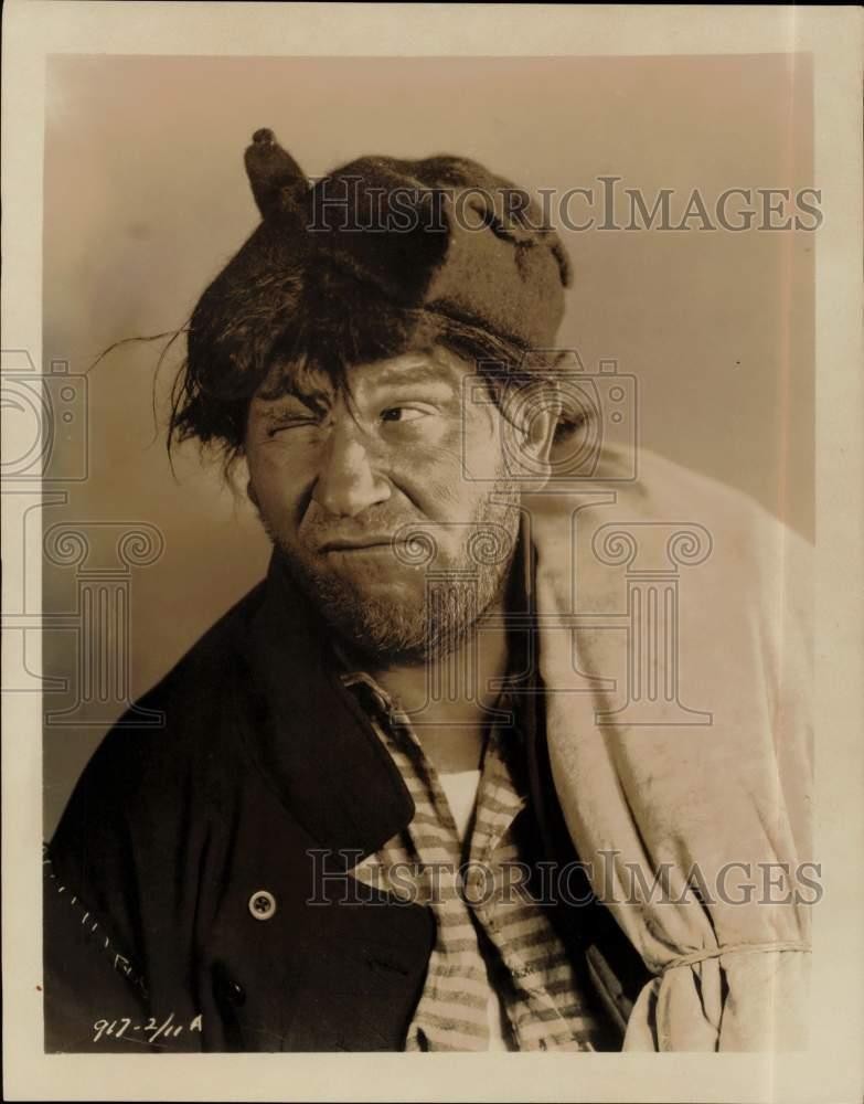 1926 Press Photo Actor Wallace Beery in 1926 Press Photo Actor Wallace Beery in