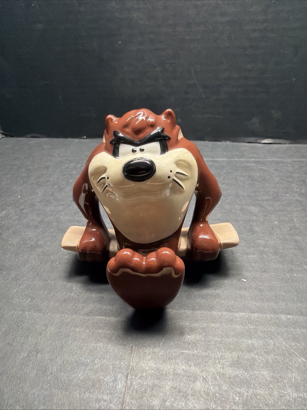 Vintage 1998 WB Tasmanian Devil Figurine Wall Hook Used Vintage 1998 WB Tasmanian Devil Figurine Wall Hook Used