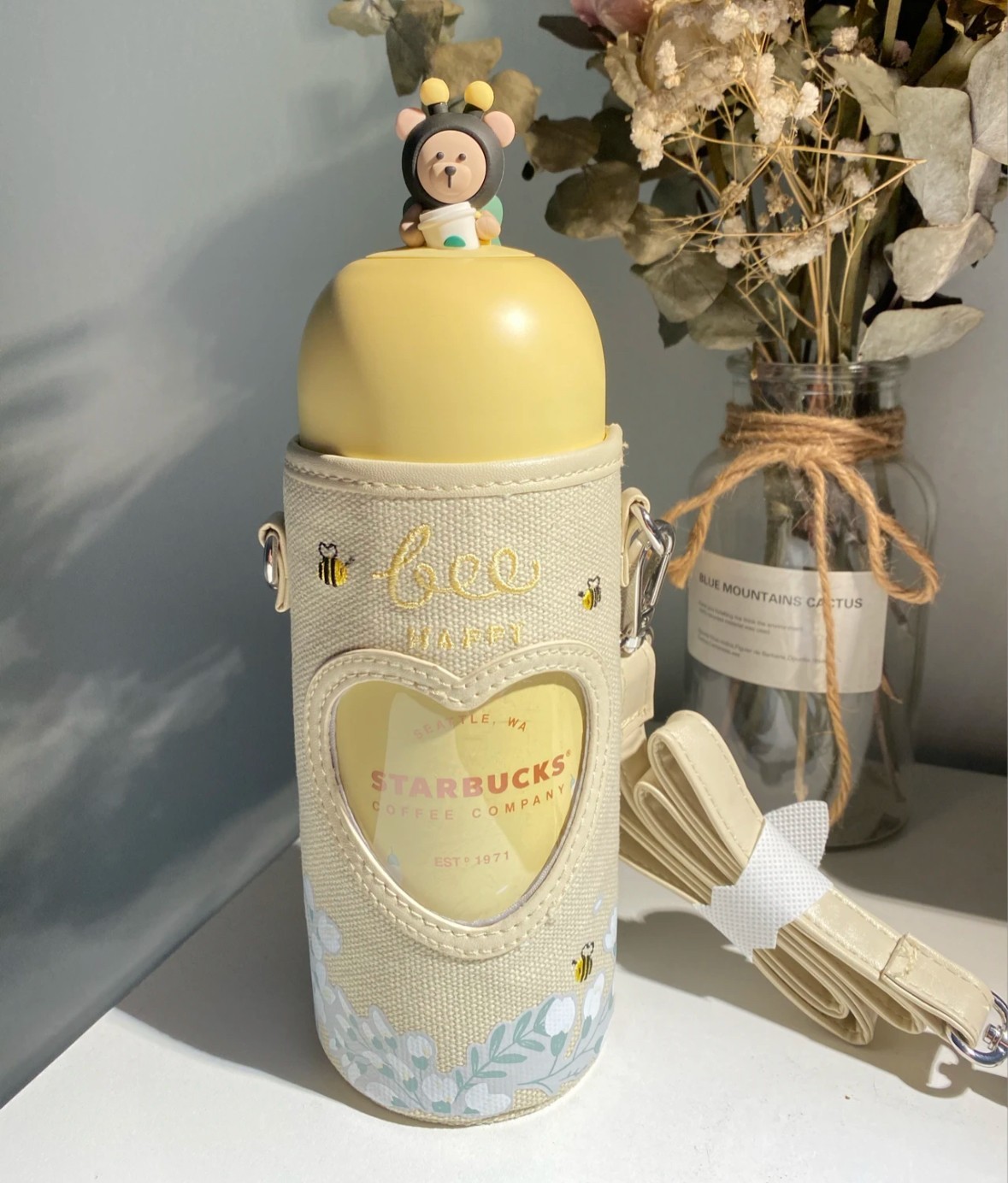 Starbucks China 2021 Little Bee kawaii 12oz Tumbler with Sleeve and Bear Deco