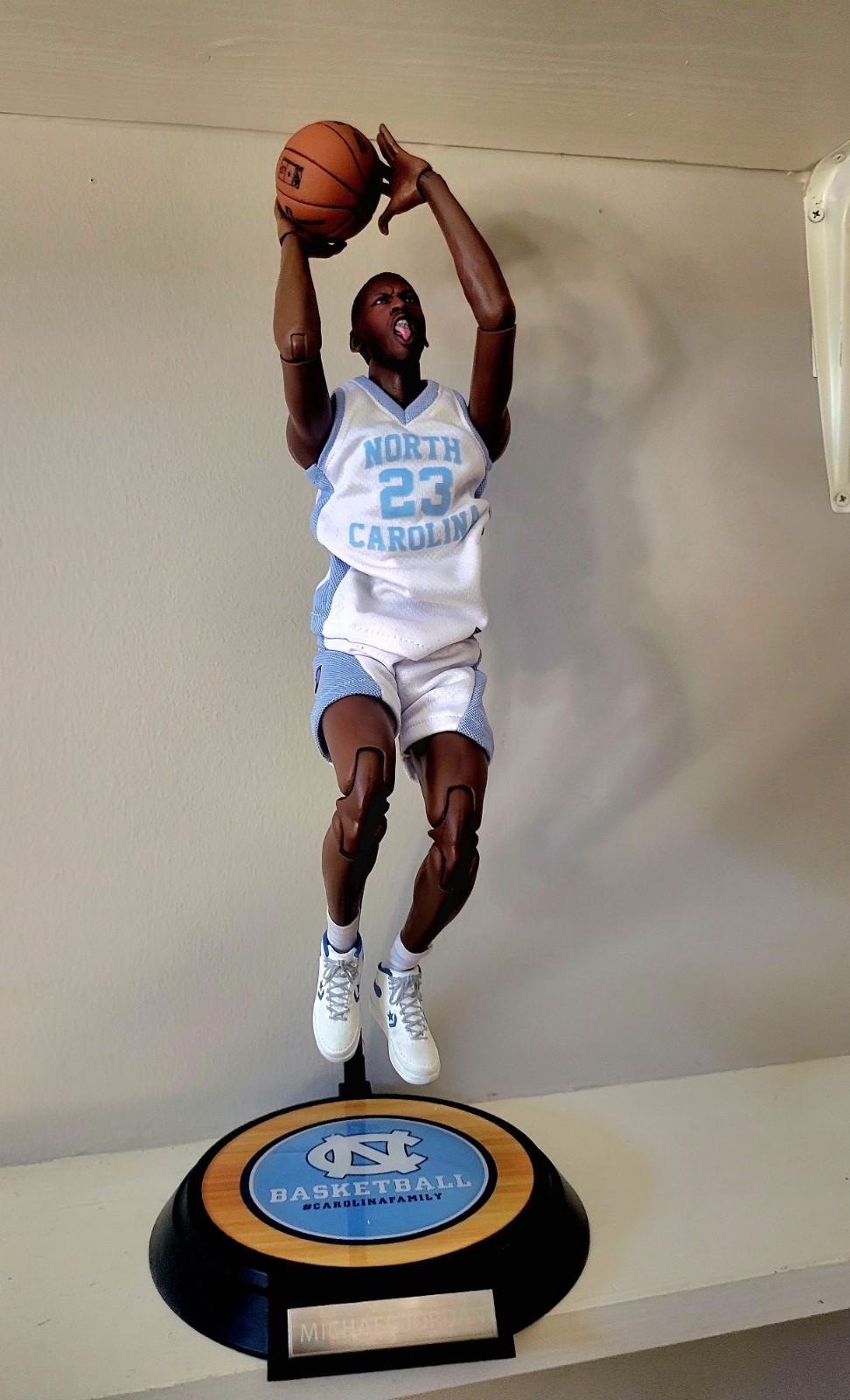 Custom ENTERBAY Michael Jordan North Carolina #23 Basketball Figure