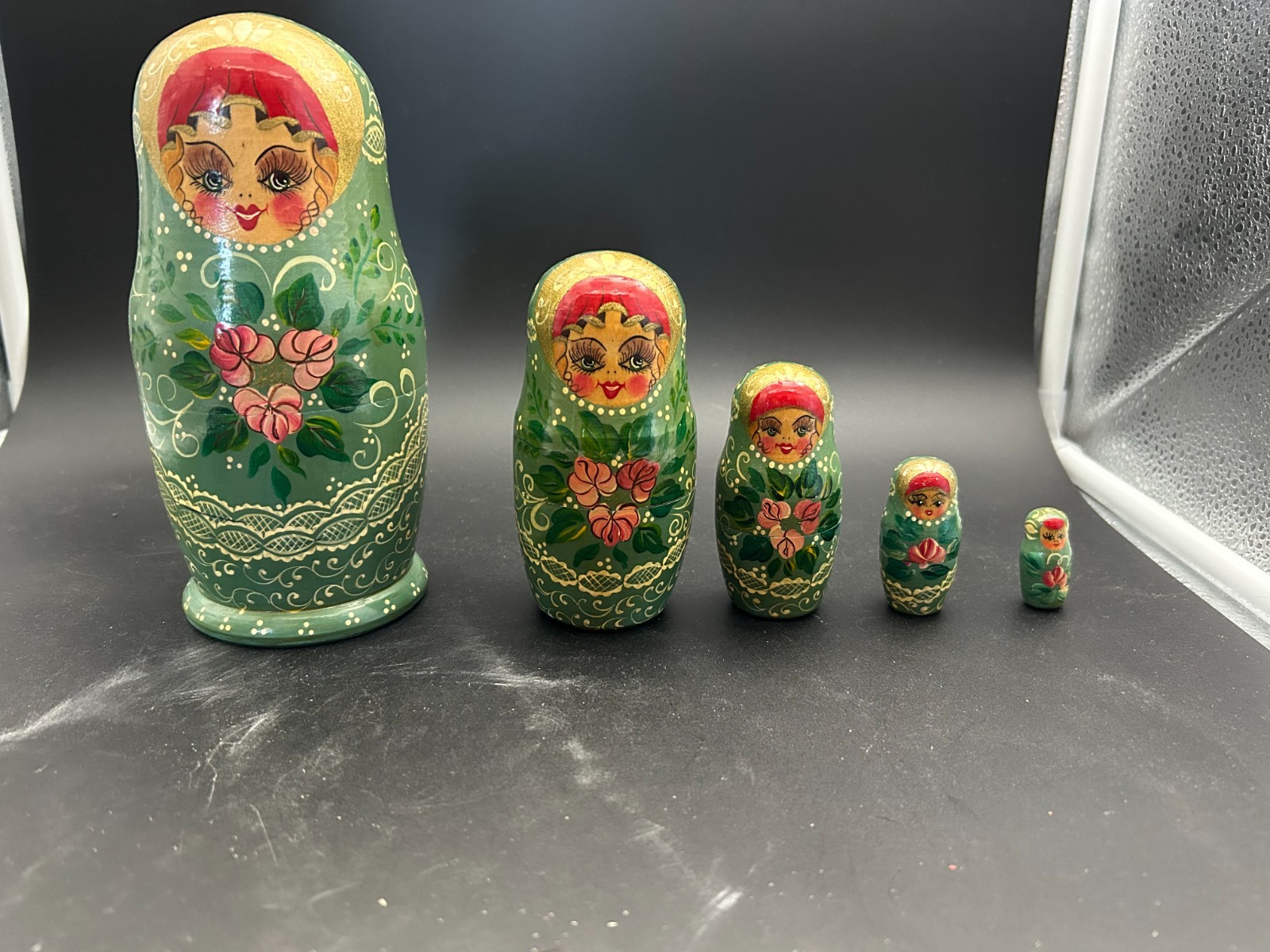 Vtg 1992 Signed Russian Nesting Doll 5pc Sergiev Posad Green Gold Matryoshka