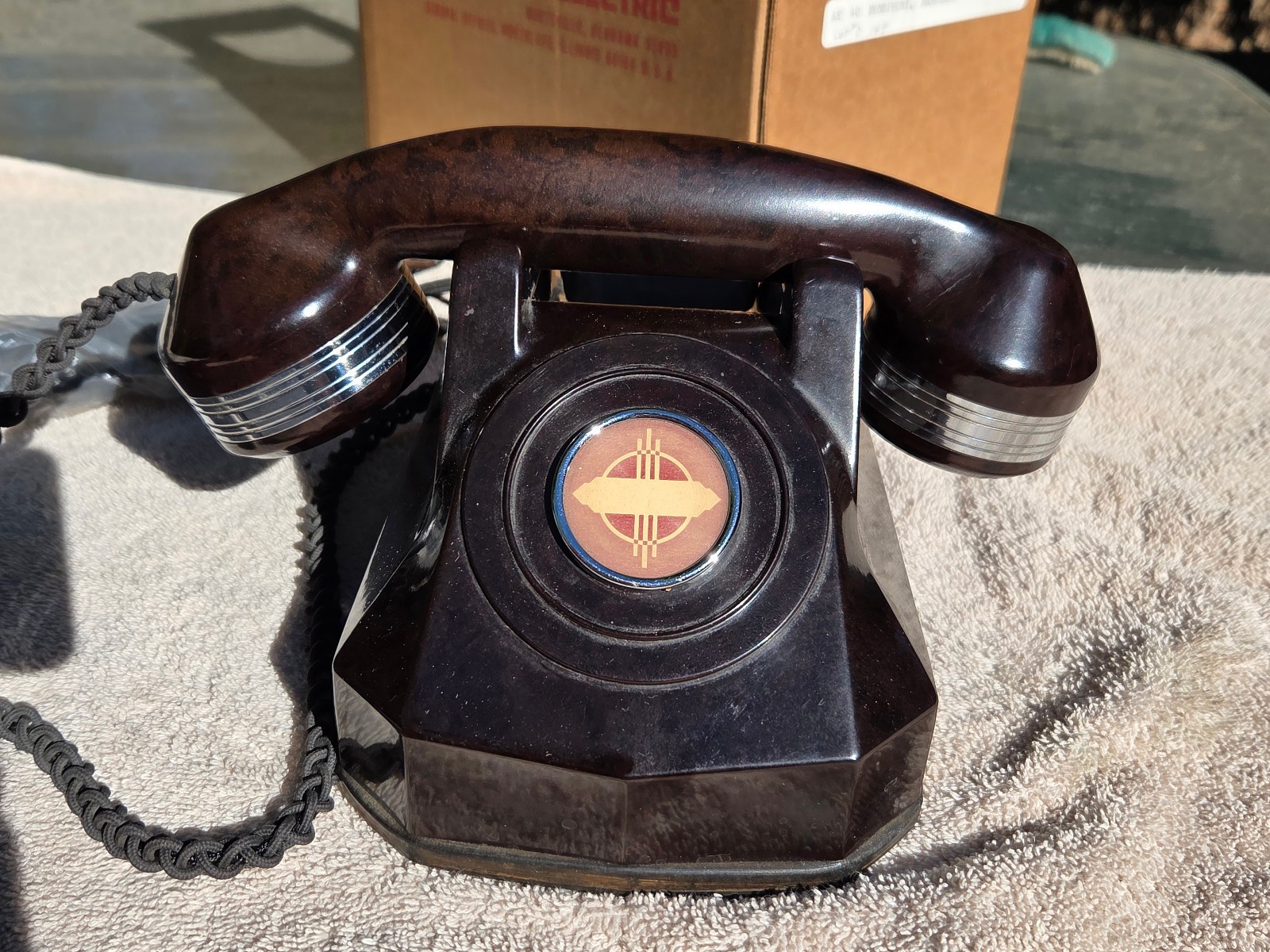 Rare NOS Mahogany Brown AE 40 non-dial w/Butler Handle phone telephone