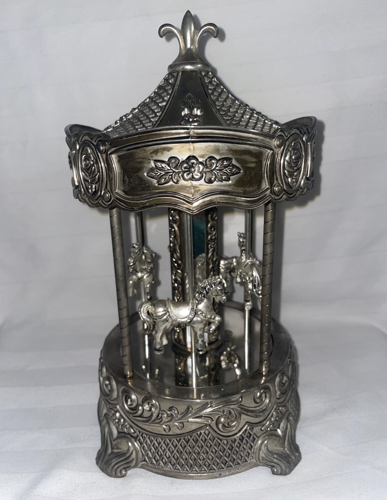 Wallace Silver Smith Silver Plated Musical Carousel Works Great 10 Inches High
