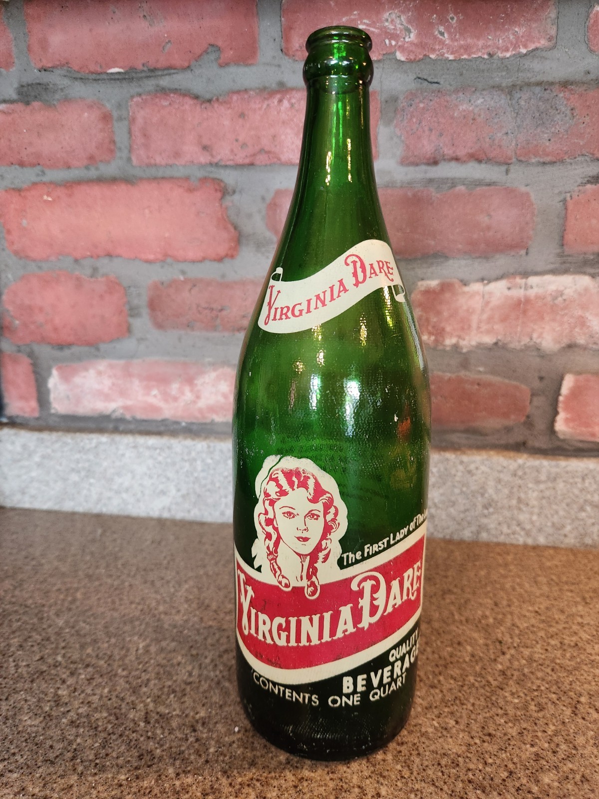 Vintage 1970s GREEN ACL SODA - VIRGINIA DARE of NEW KENSINGTON,PA 32oz Vintage 1970s GREEN ACL SODA - VIRGINIA DARE of NEW KENSINGTON,PA 32oz