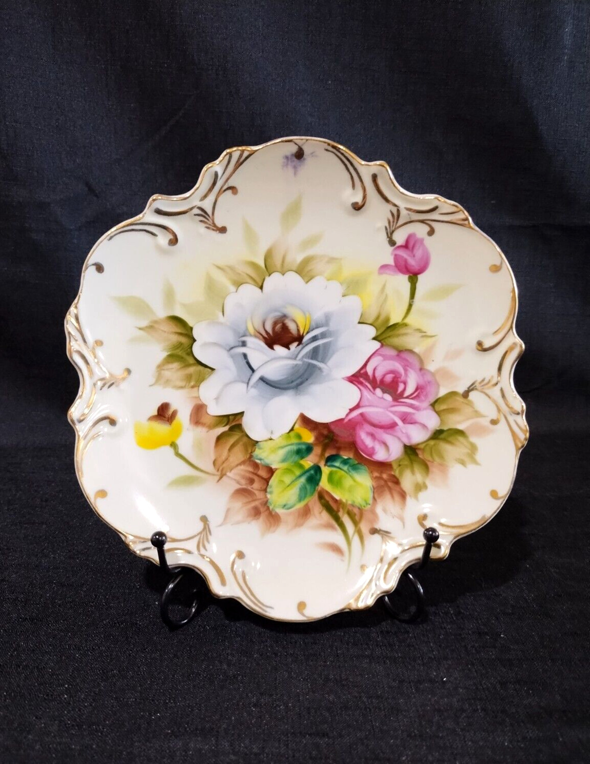 Vintage Lefton Wall Plate Scalloped Edge Hand Painted White Pink Rose Gold Trim 