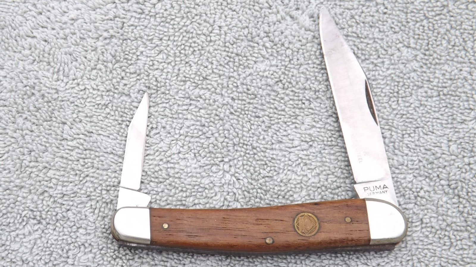 Vintage German Made Puma 572 Senior Pocket Knife WOOD HANDLES USED NO CRACKS