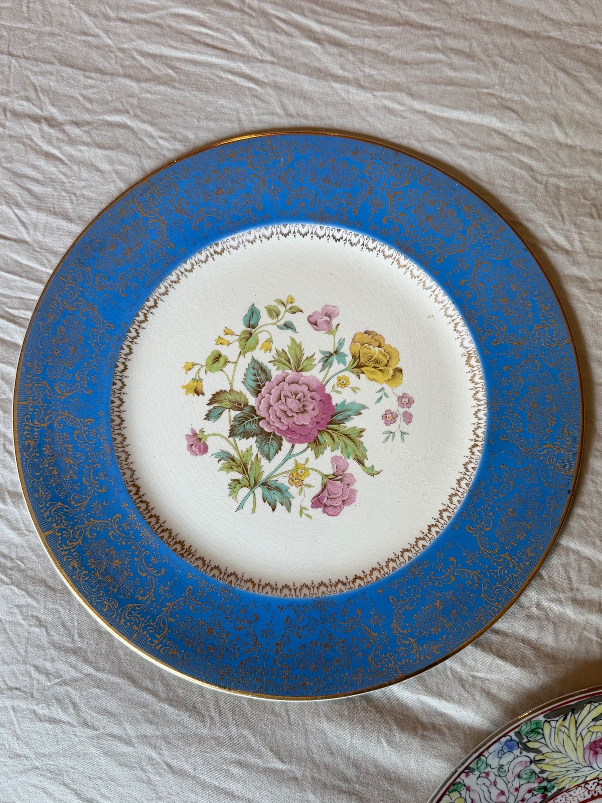antique plate (Blue and white floral antique plate)