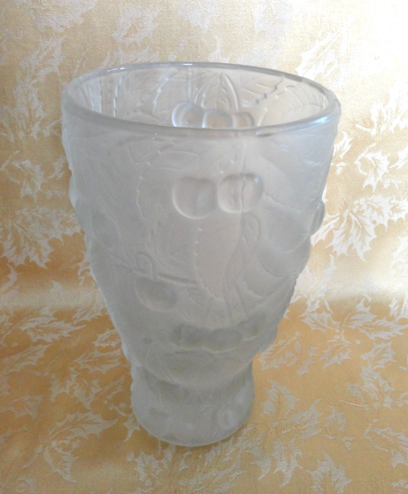 Josef Inwald Barolac R. Lalique Art Deco Frosted Glass Cherry Vase 8.75\