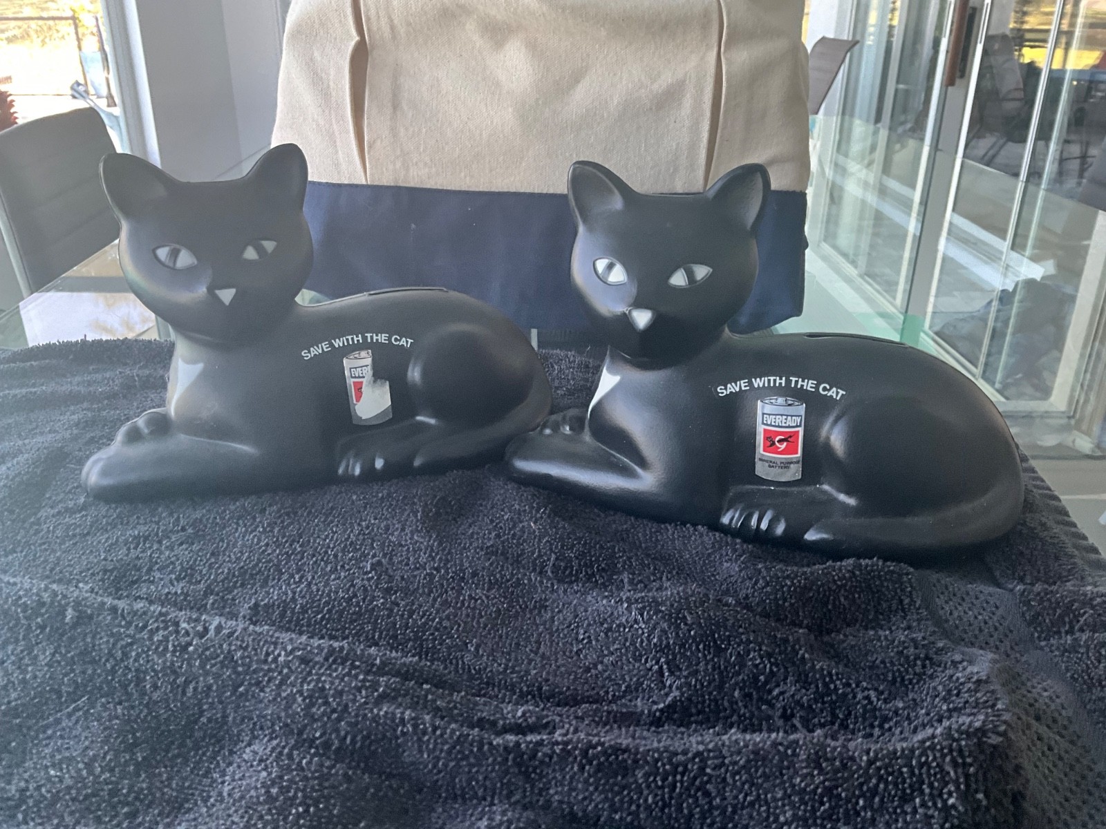 Vintage Eveready Battery Advertising Save W/the Cat Piggy Bank 1981 With Stopper