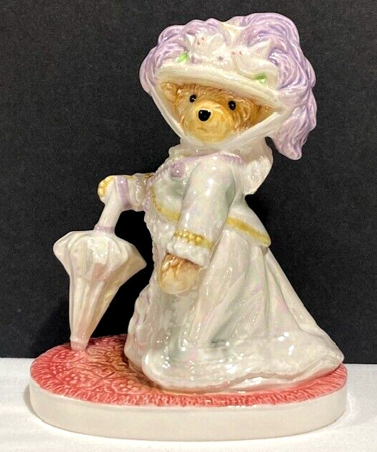 Bialosky Vintage 1984 Bear Figurine By Hummelwerk Bearoness von Polaris 5\