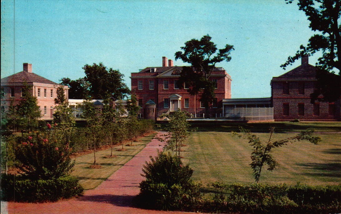 Vintage Postcard Tryon Palace New Bern  NC