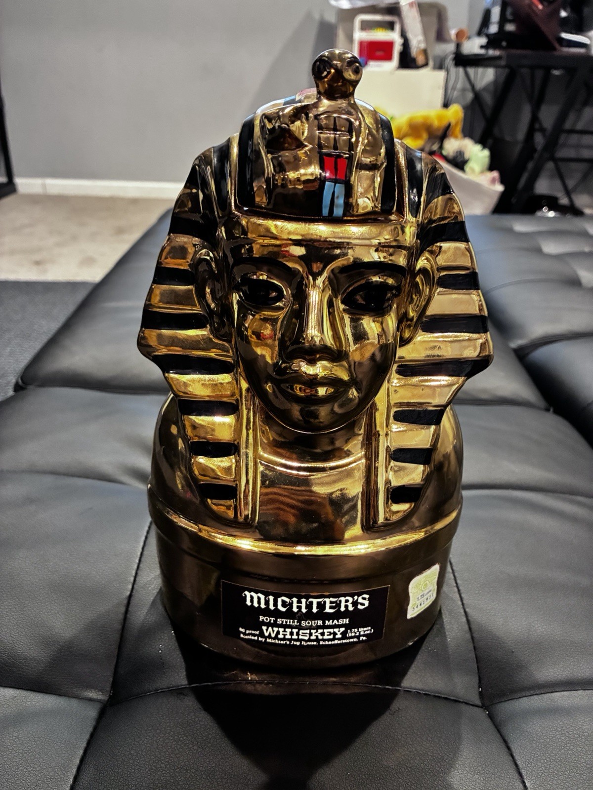 Vintage Michter\'s King Tutankhamun Figural Decanter Pot Still Whiskey 1.75 L