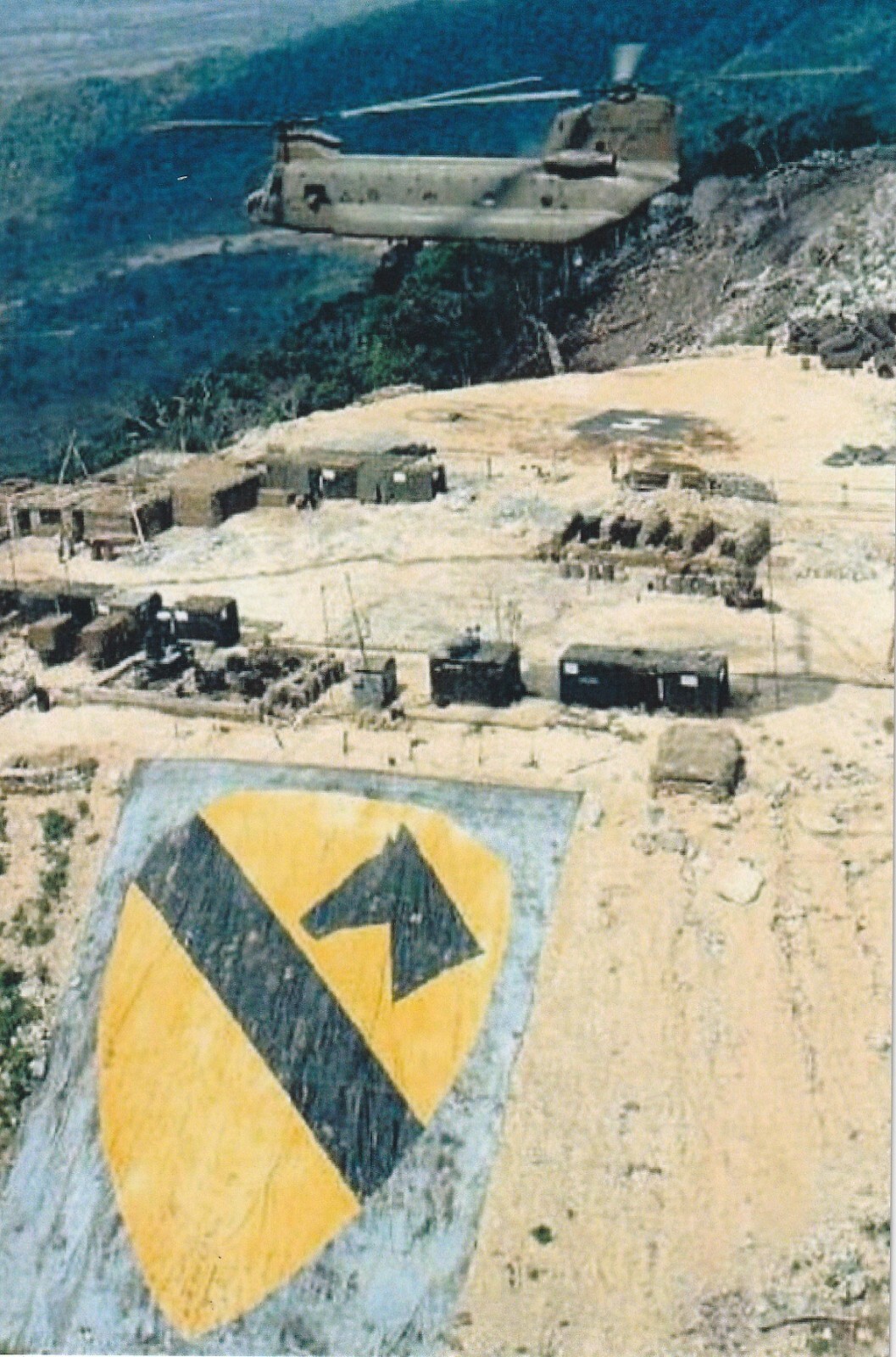 Vietnam War Photo -- 1st Cavalry Division Base.... Vietnam War Photo -- 1st Cavalry Division Base....