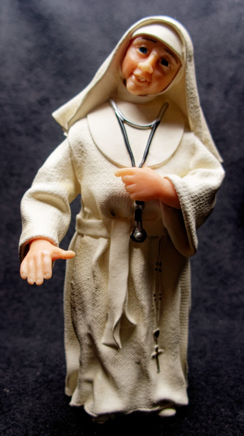 Happy Habits Sister Mary Compassion Nurse Nun Figurine Deb Wood 1996 Ltd 2500