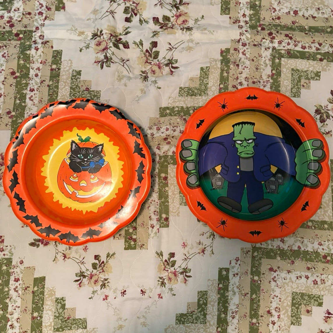 Vintage 2-Pack Halloween Plastic Serving Bowls Cat & Frankenstein