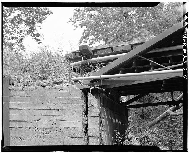 Photo:Meriden Kansas Rock Creek Bridge Crack 1981 North Abutment Wing Wall