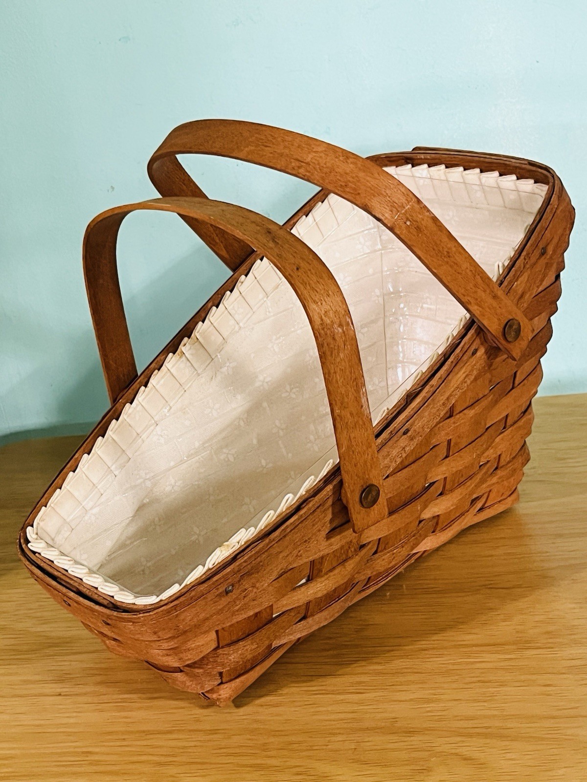 Vtg. Longaberger Slanted Fruit & Veggie Harvest Lined Basket 13”