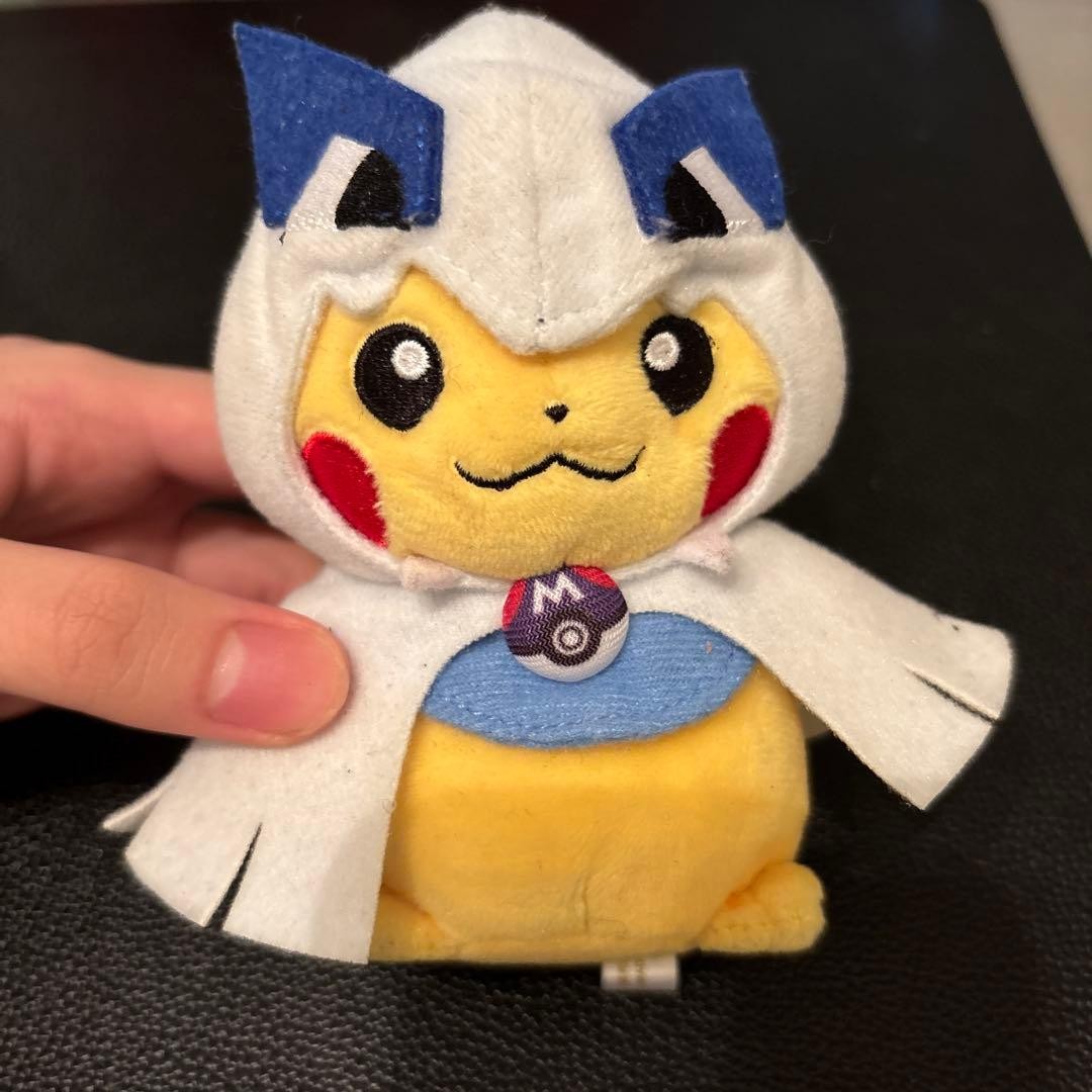 Pokemon Pikachu Wearing Lugia Poncho Plush Mascot Master Ball Brooch Gold Key