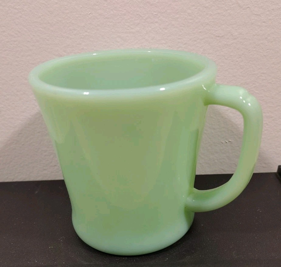 Vintage jadeite fire king mug, no chips or cracks