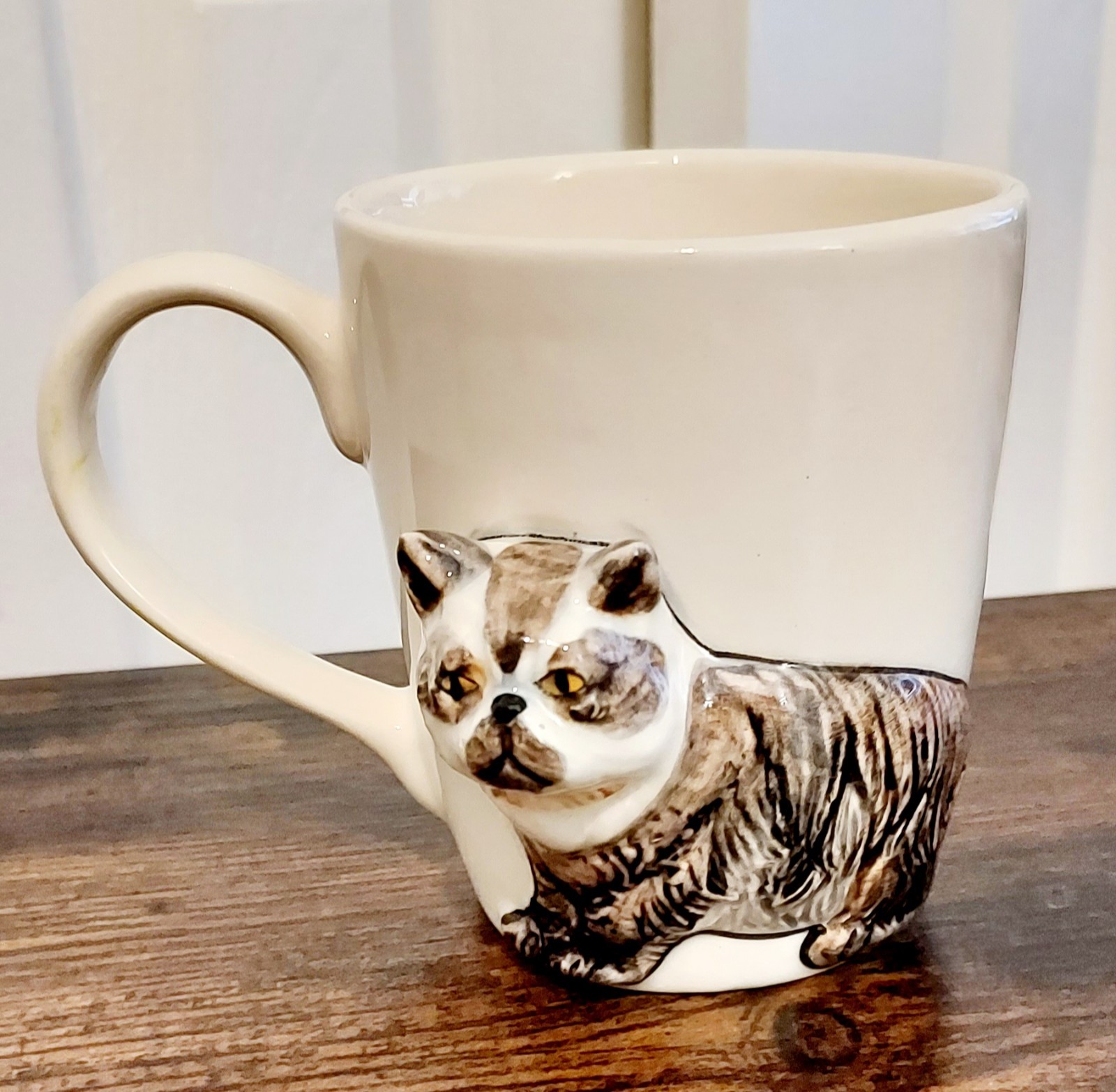VINTAGE CAT DESIGN MUG by SUNSATIONS