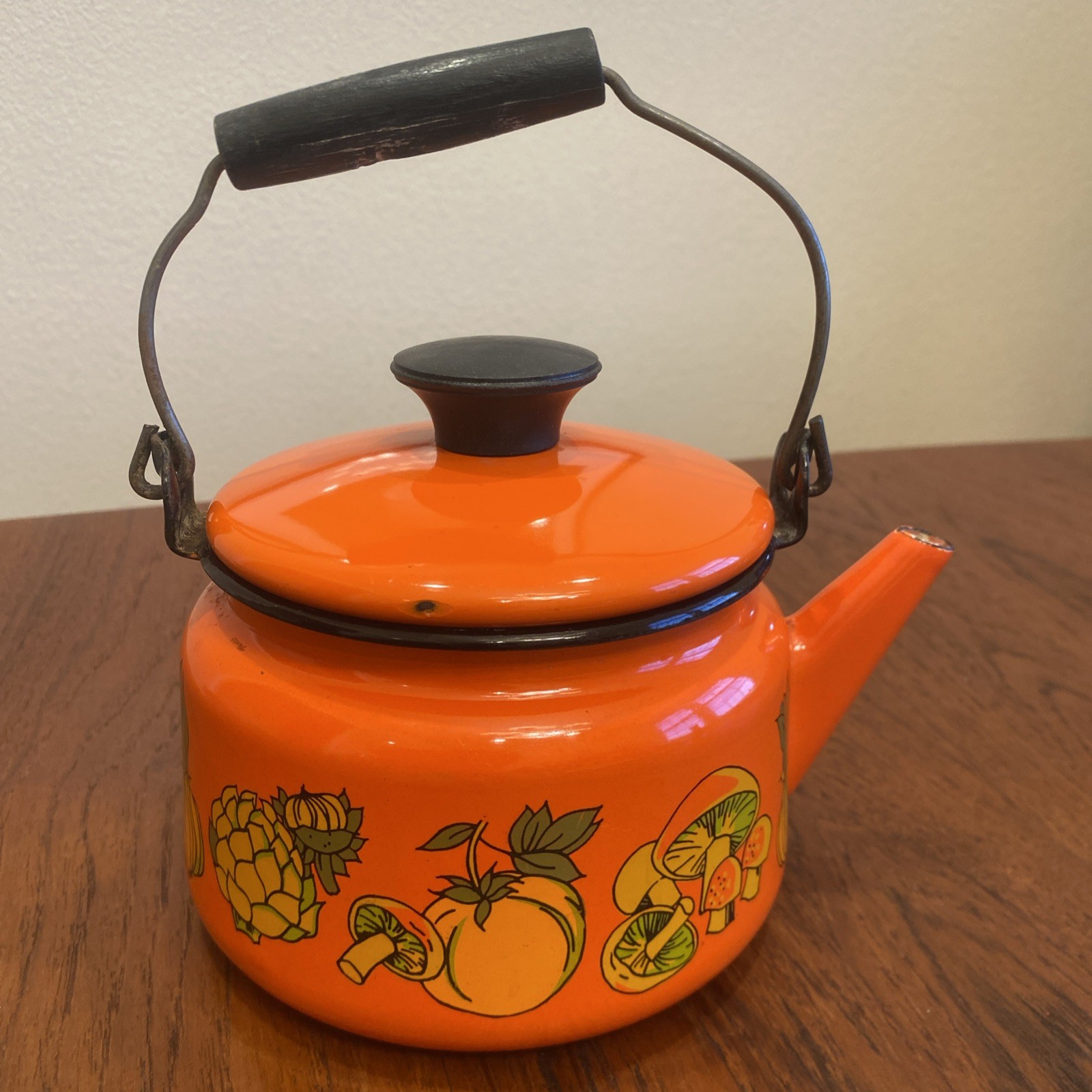 Vtg mid century orange enamel ware tea kettle pitcher farmhouse Mushrooms Vegs
