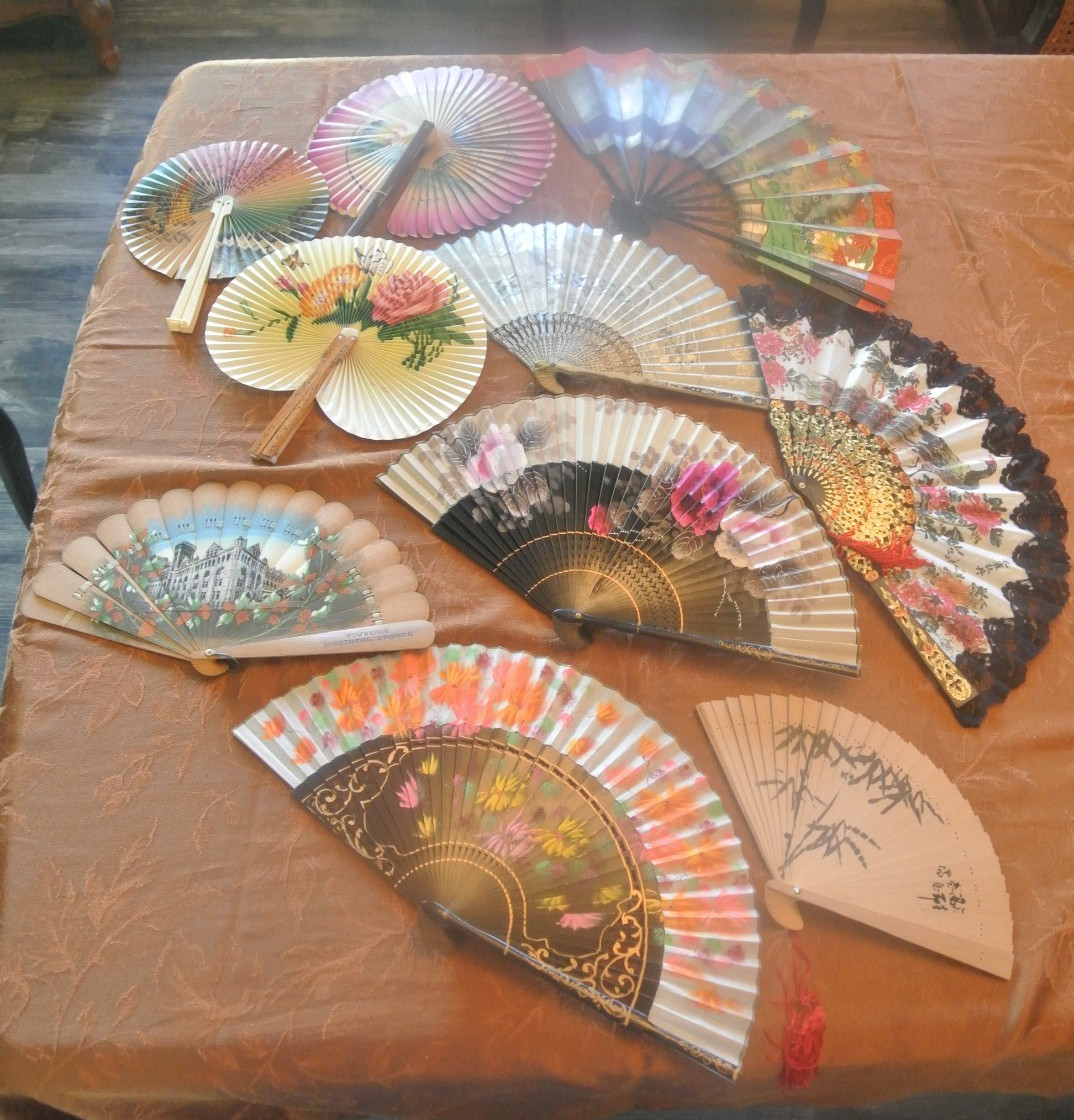 21 Vintage Japanese Sensu Folding Fans Hand Painted Souvenirs Floral Gold