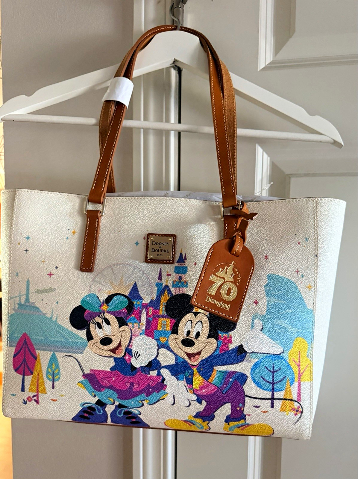 Dooney & Bourke Disney Disneyland Mickey & Minnie Large Tote Bag White Brown