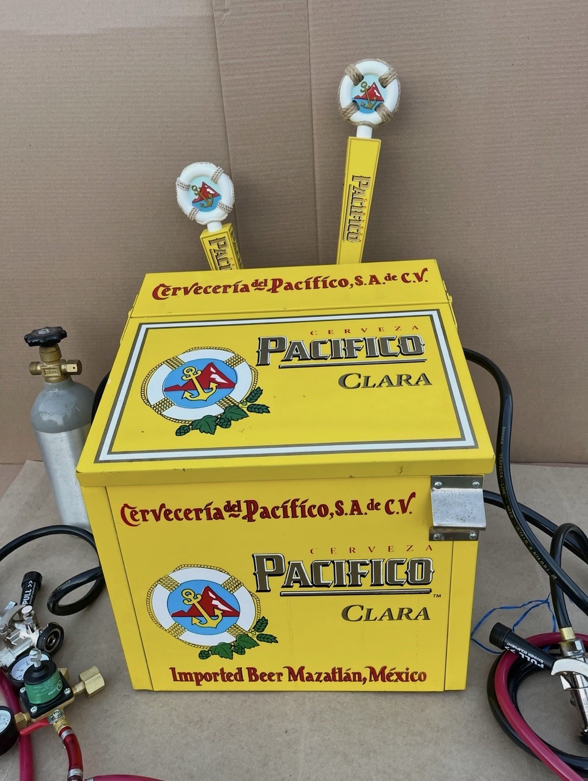 Rare Cerveza Pacifico Clara Beer Kegerator Cooler 2 Tap Handles Advertising Sign