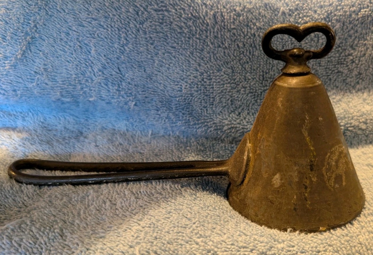 Antique Tin Conical CLAD'S DISHER #10 Ice Cream Scoop W/ Heart Shaped Turn Key 