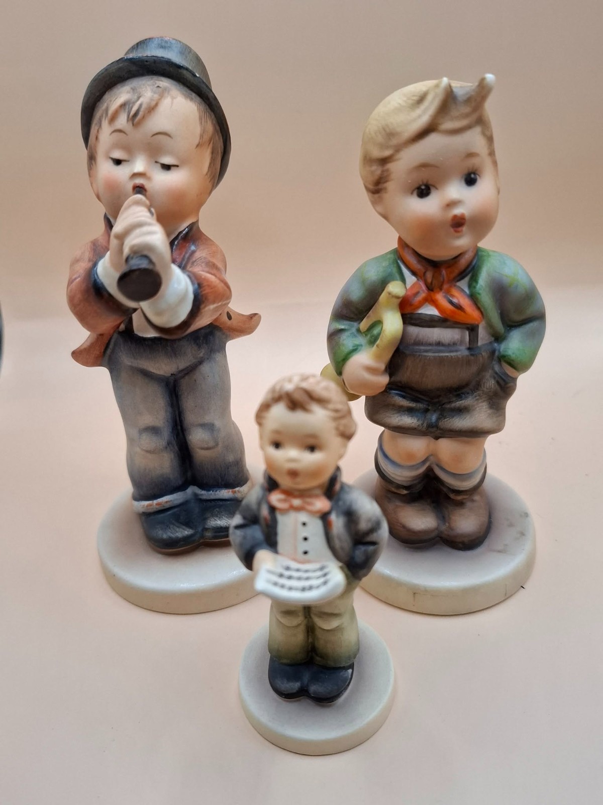 Hummel Goebel Figurines #97 \ Hummel Goebel Figurines #97 \