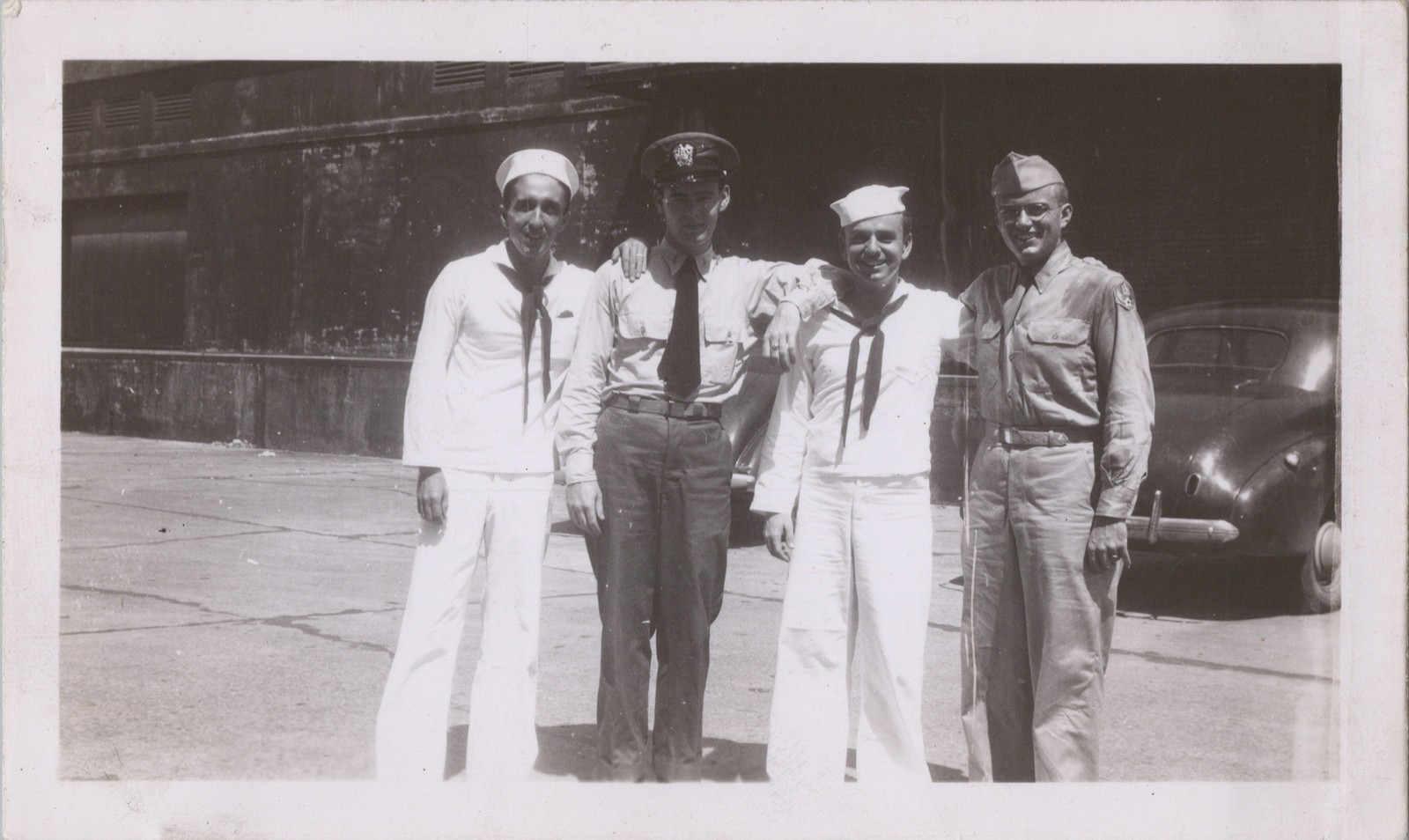 WW2 Photo of Sailors Oscar J T Dale And Bill Moore In Panama