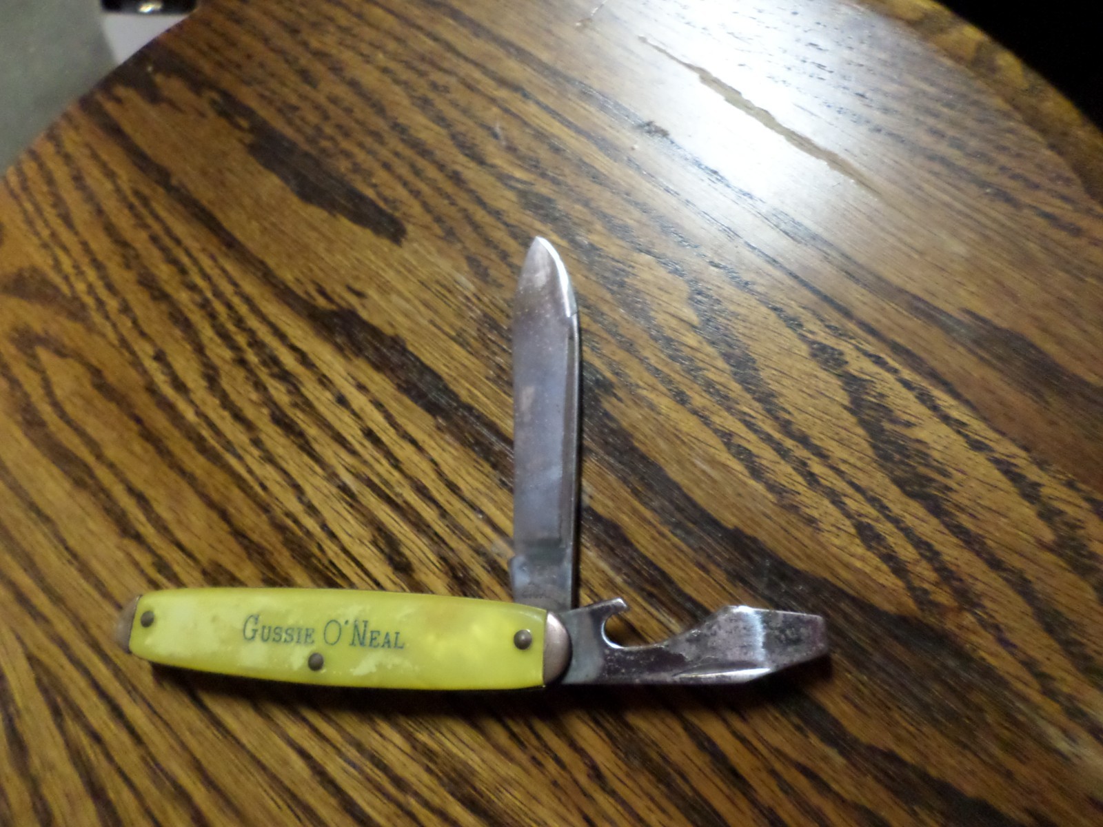 Vintage Y & B Cigars - 2 Blade Pocket Knife. Made in USA.
