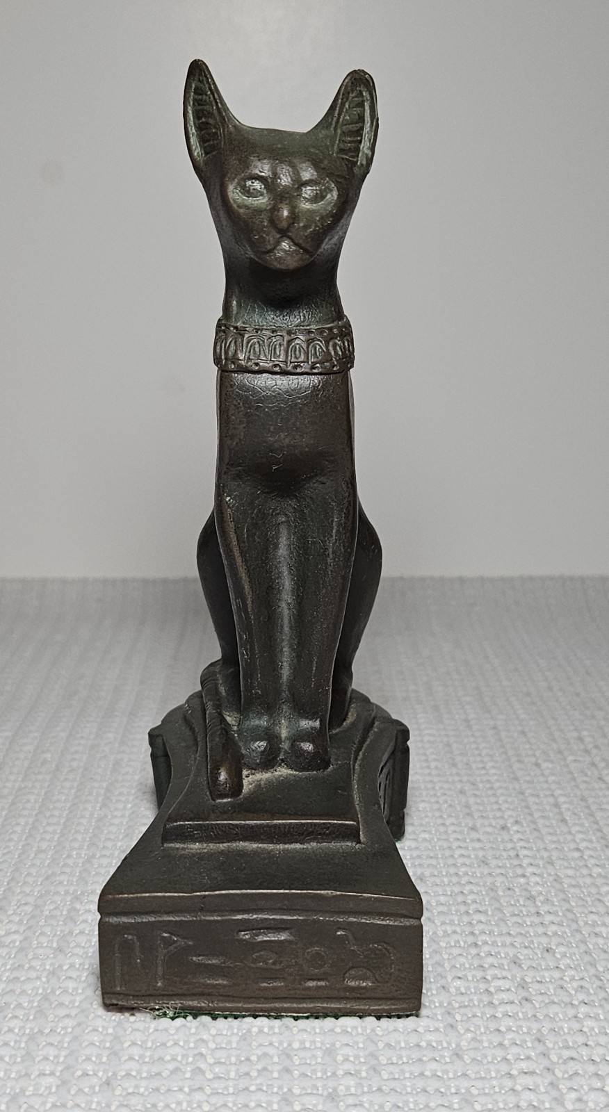AGI 1986 Egyptian Cat Bastet Statue Artisans Guild Vintage Hieroglyph Base