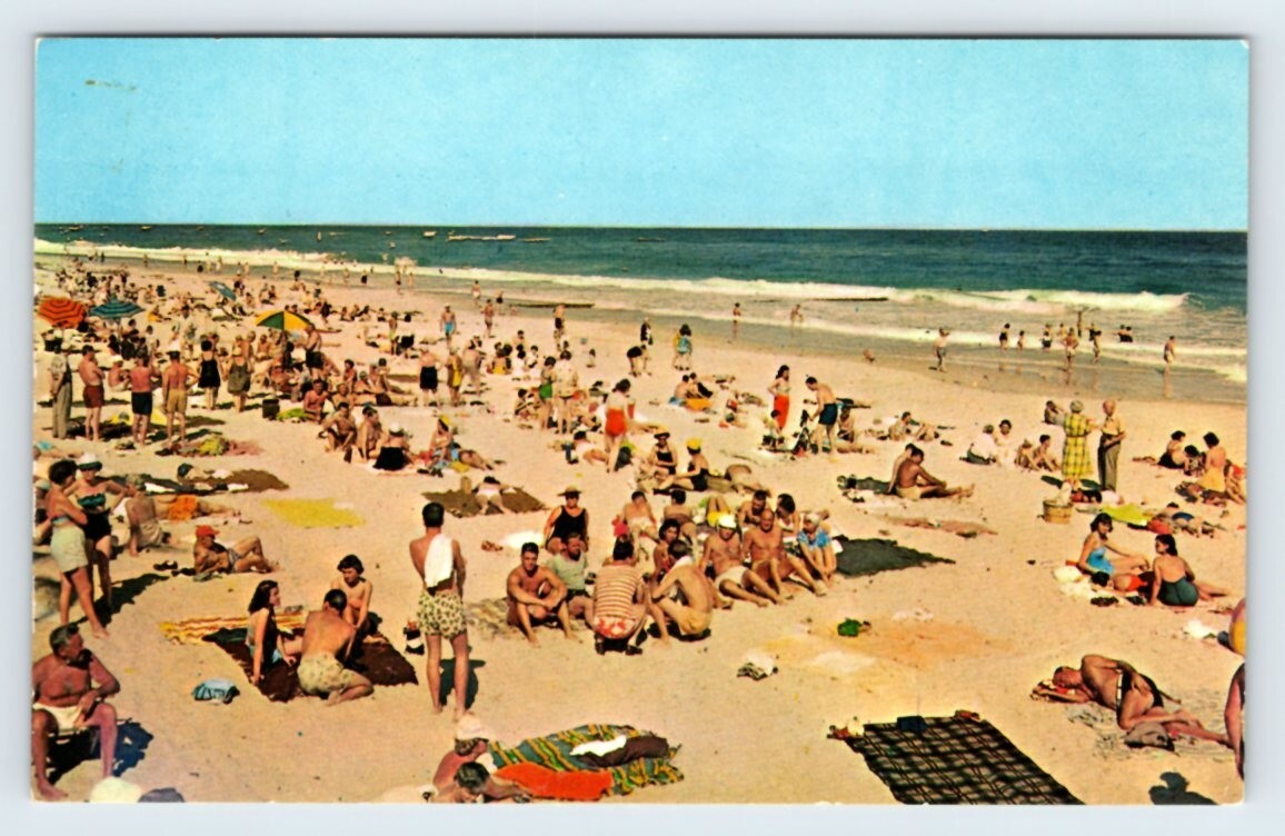 Crowded Beach In Florida Vintage Postcard AF555H